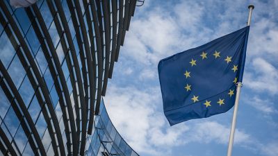 Apple odwołuje się od wymogów interoperacyjności UE, wskazując na zagrożenia dla bezpieczeństwa użytkowników