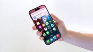 Pozew akcjonariusza Apple dotyczący opóźnienia w wdrożeniu Siri