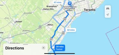 Apple Maps nie rozpoznaje autostrady 407 ETR jako drogi płatnej w Toronto, co może prowadzić do wysokich kosztów dla użytkowników unikających opłat