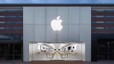 Zamknięcie sklepu Apple Partridge Creek w stanie Michigan i nowy sklep w centrum Detroit